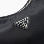 PRADA RE-EDITION 2005 NYLON BAG BLACK SHW