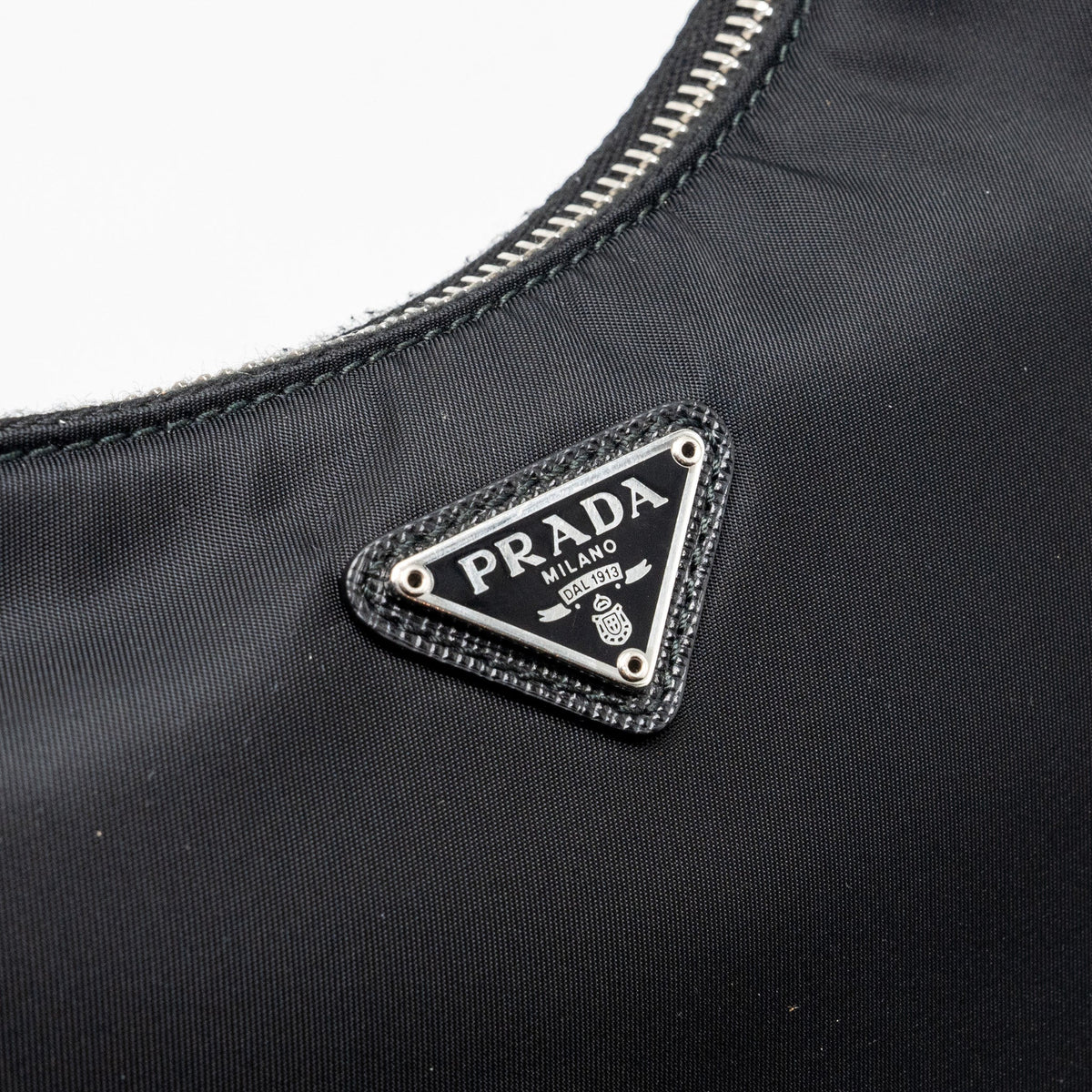 PRADA RE-EDITION 2005 NYLON BAG BLACK SHW