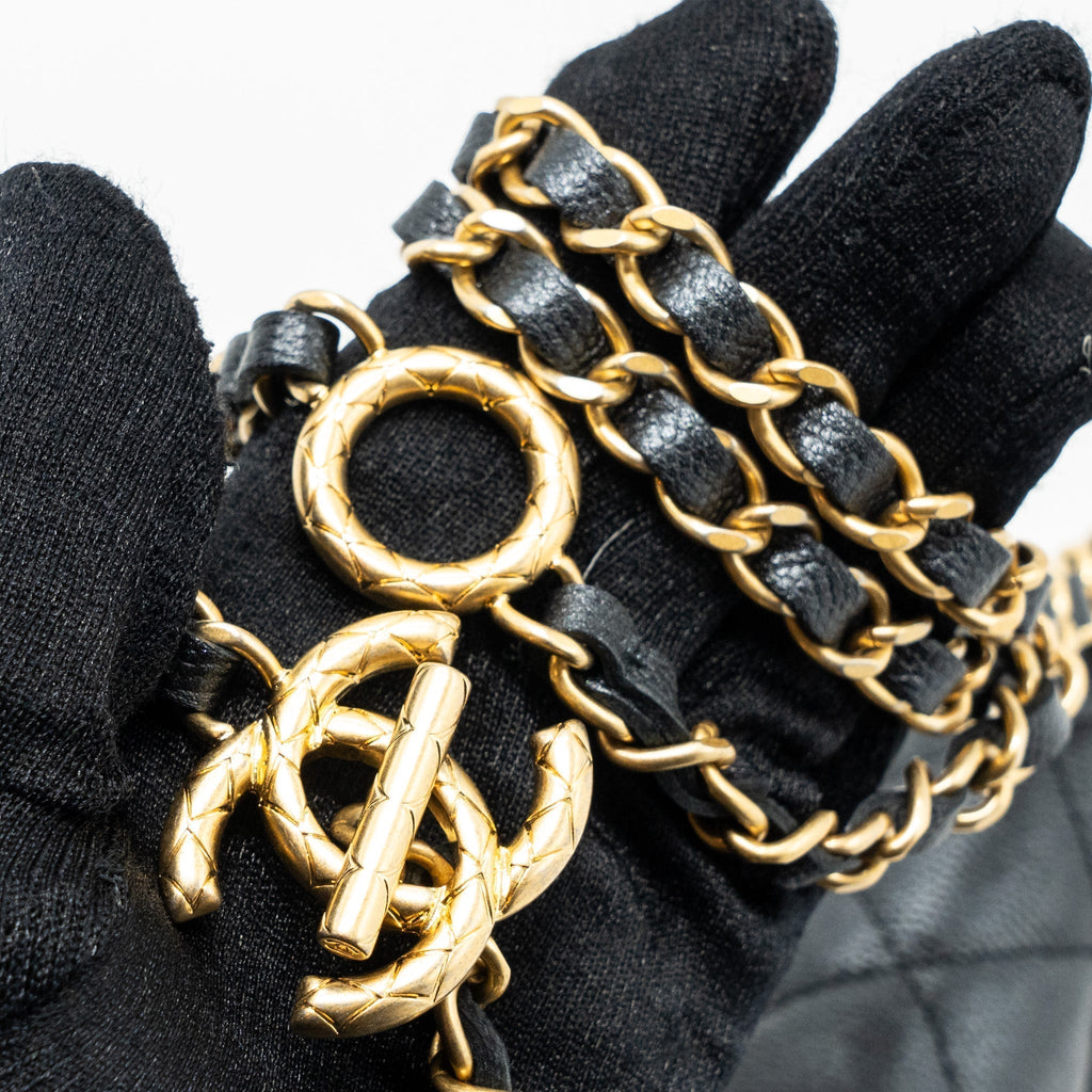 CHANEL MINI FLAP BAG WITH ADJUSTABLE CHAINS CAVIAR BLACK GHW(MICROCHIP)