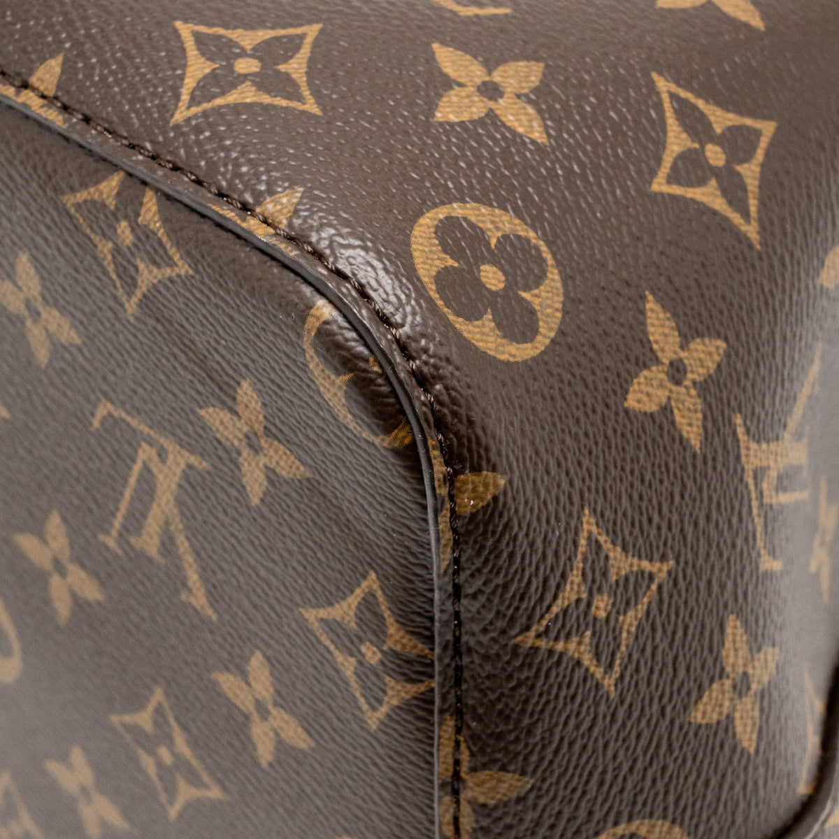 Louis Vuitton Neo Noe MM Monogram Canvas Yellow GHW