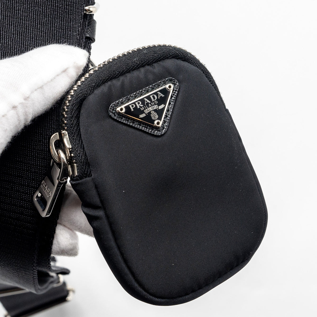 PRADA RE-EDITION 2005 NYLON BAG BLACK SHW