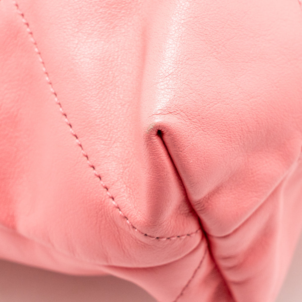 Chanel Medium 22 Bag Calfskin Pink GHW (Microchip)