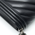 CHANEL NEW MEDIUM CHEVRON BOY BAG CALFSKIN BLACK RUTHENIUM HARDWARE