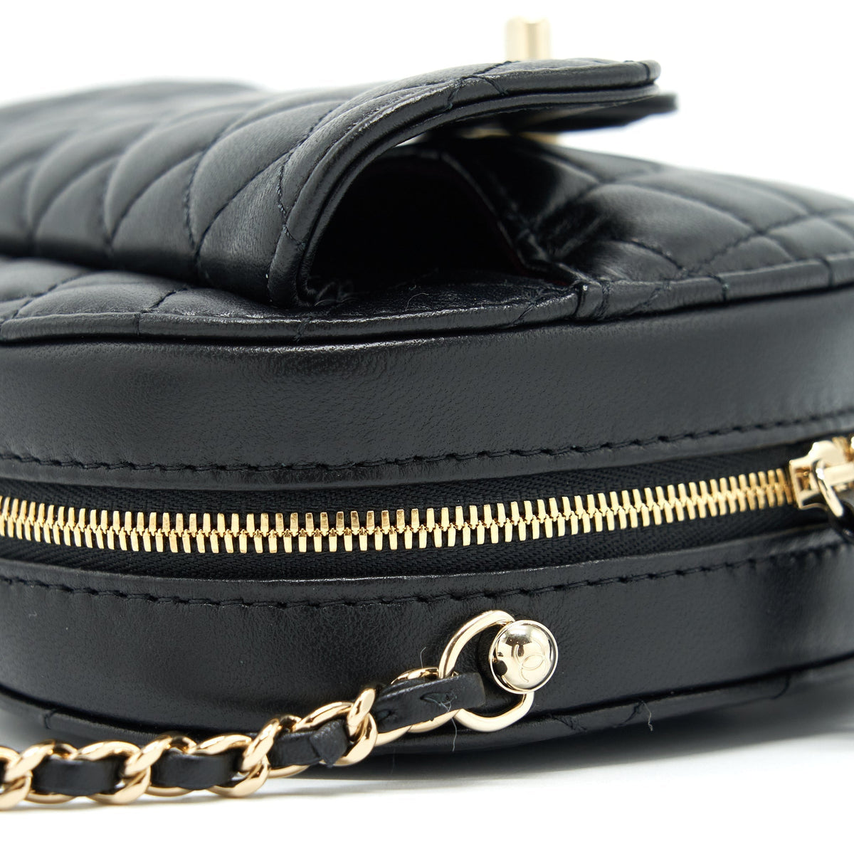 CHANEL 22S HEART BAG LAMBSKIN BLACK LGHW