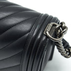 CHANEL NEW MEDIUM CHEVRON BOY BAG CALFSKIN BLACK RUTHENIUM HARDWARE