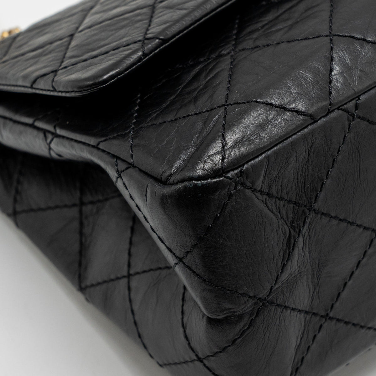 CHANEL MAXI 2.55 REISSUE DOUBLE FLAP BAG AGED CALFSKIN BLACK GHW