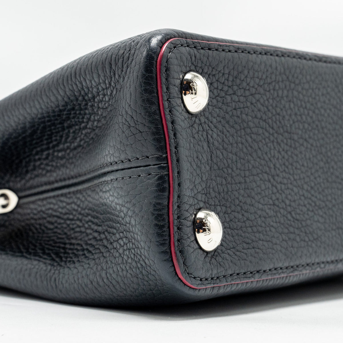 LOUIS VUITTON CAPUCINES BB TAURILLON NAVY SHW