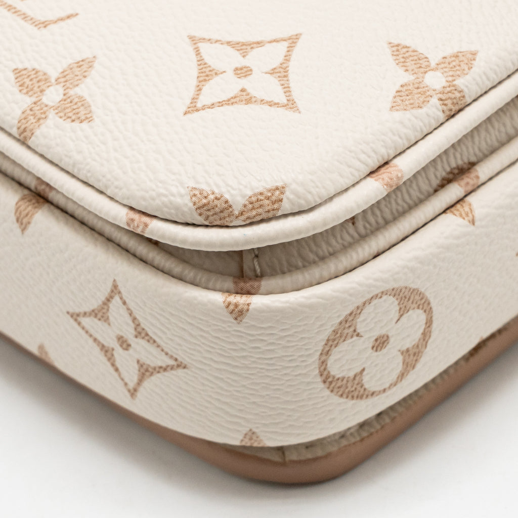 Louis Vuitton Pochette east west monogram dune GHW