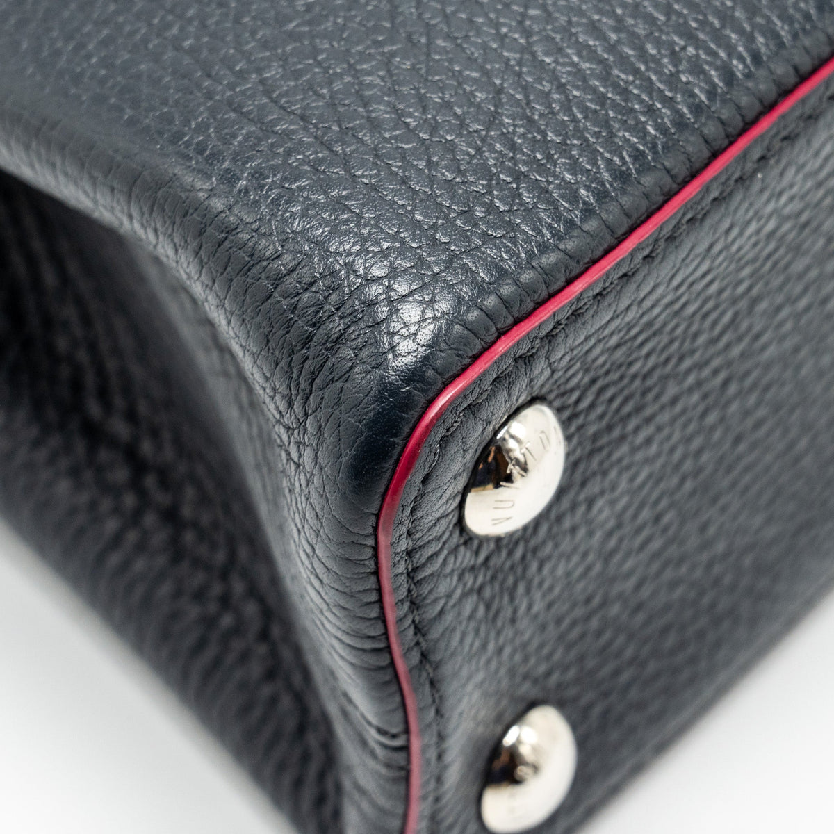 LOUIS VUITTON CAPUCINES BB TAURILLON NAVY SHW