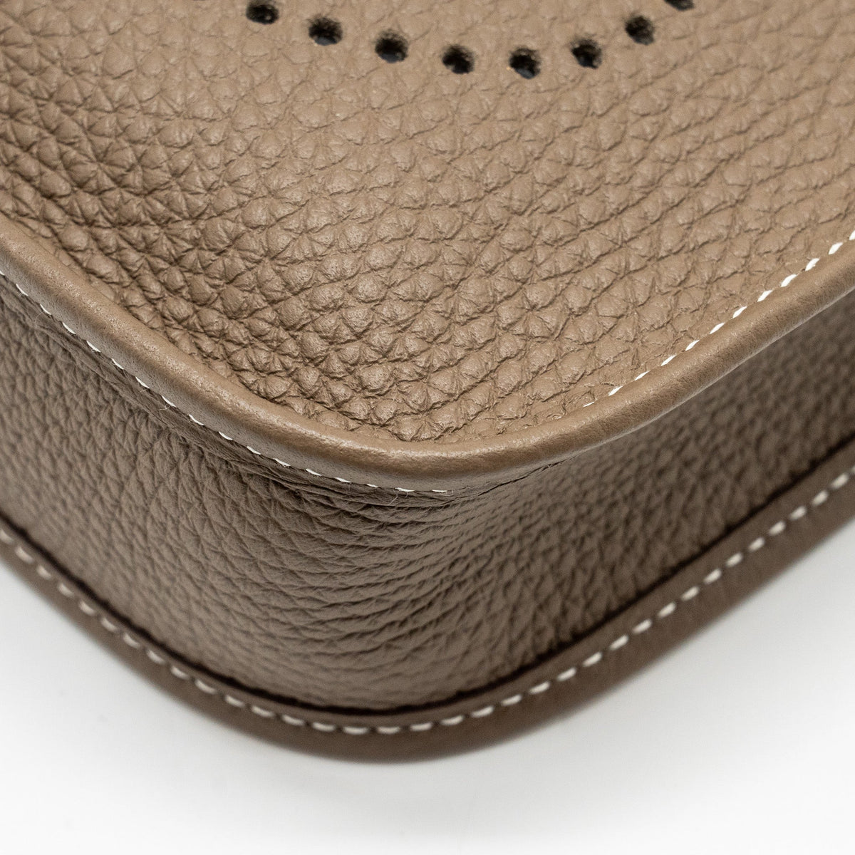 HERMES Mini Evelyne Clemence Etoupe / Blue Nuit GHW
