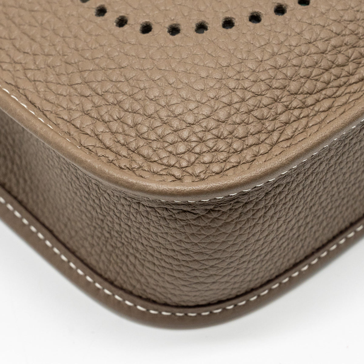 HERMES Mini Evelyne Clemence Etoupe / Blue Nuit GHW