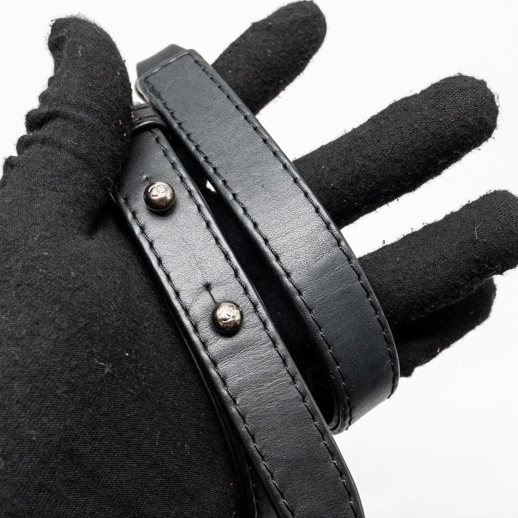 CHANEL MEDIUM BOY BAG CALFSKIN BLACK RUTHENIUM SHW