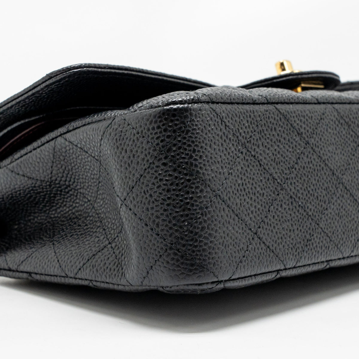 CHANEL MEDIUM CLASSIC DOUBLE FLAP BAG CAVIAR BLACK GHW
