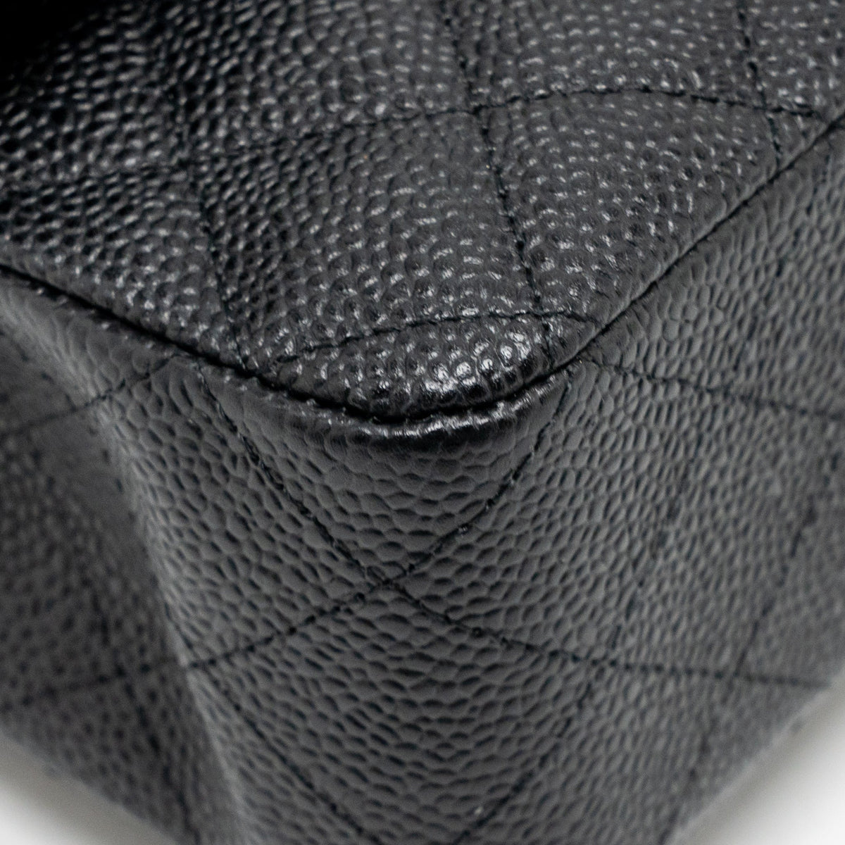 CHANEL MEDIUM CLASSIC DOUBLE FLAP BAG CAVIAR BLACK GHW