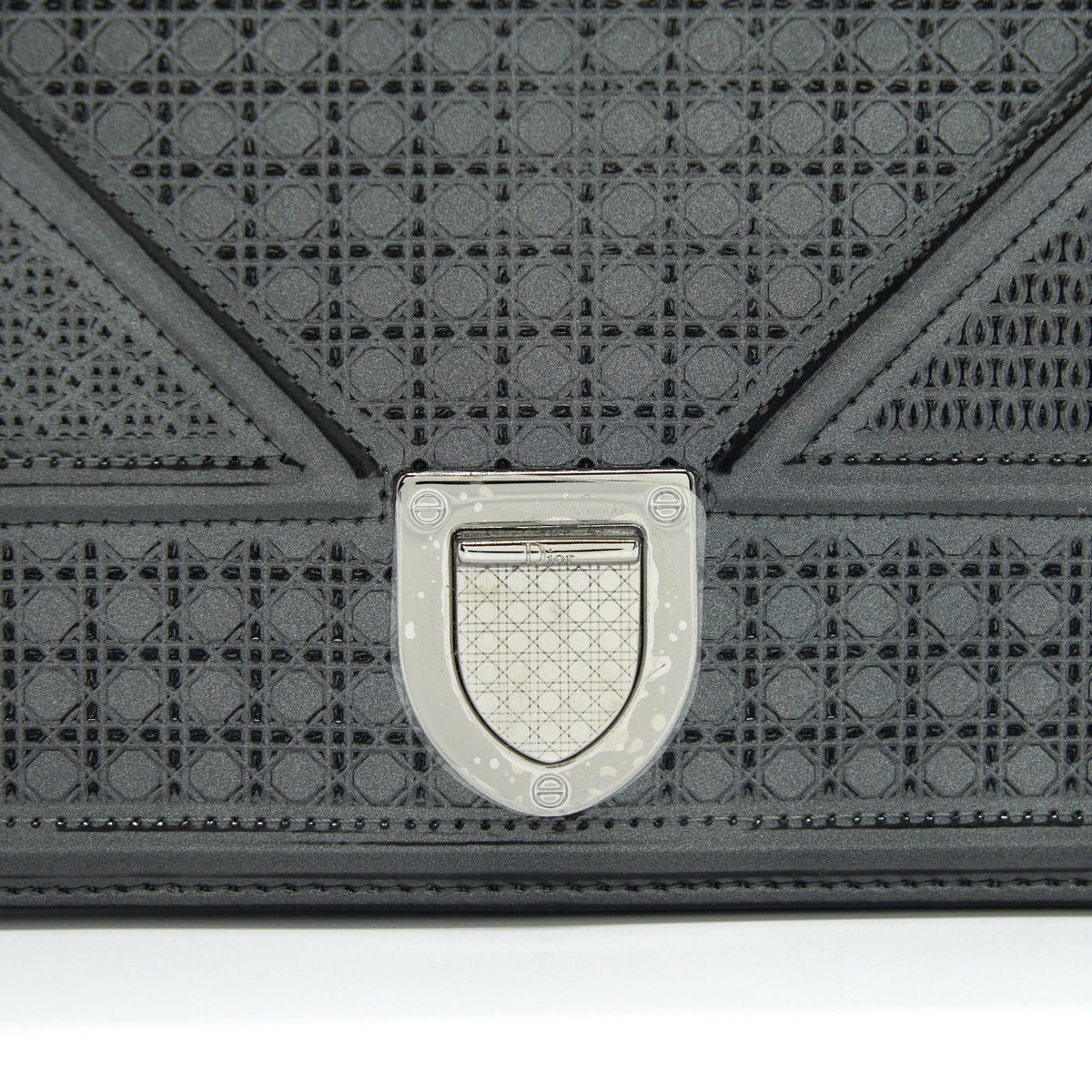 DIOR DIORAMA WALLET ON CHAIN METALLIC BLACK SHW