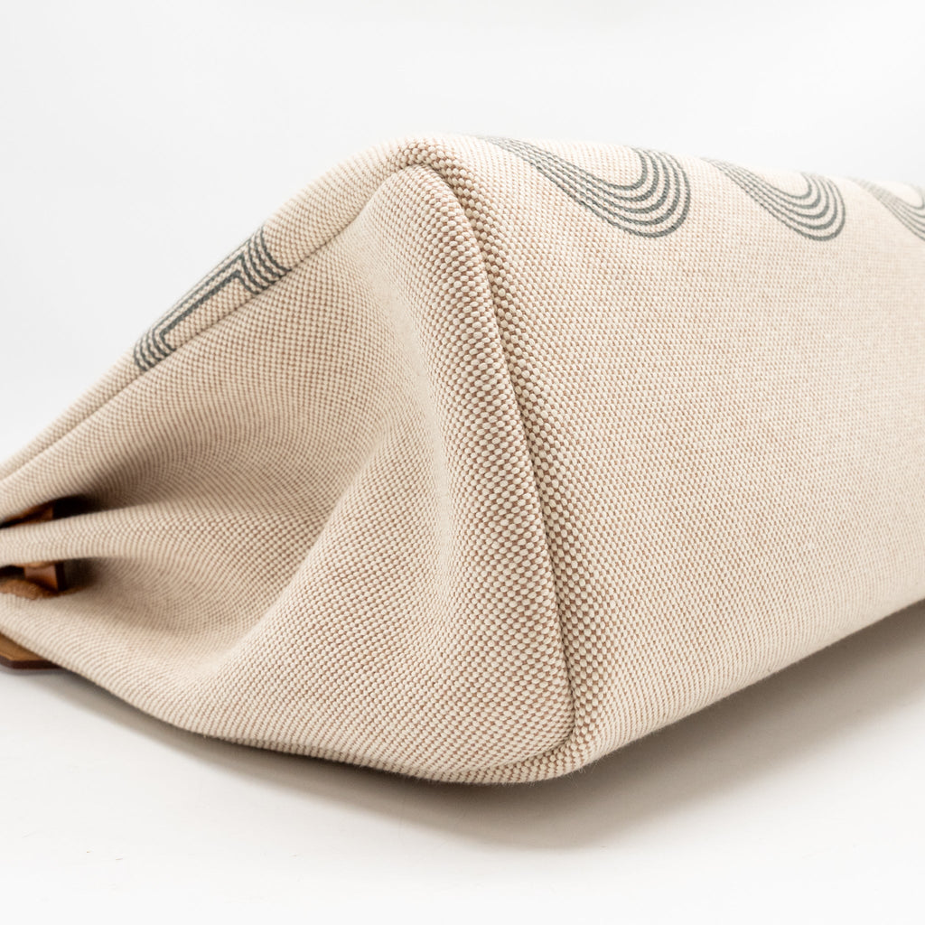 HERMES Circuit 24 HERBAG 31 ZIP BAG CHAINE D’ANCRE CANVAS / LEATHER BEIGE GHW