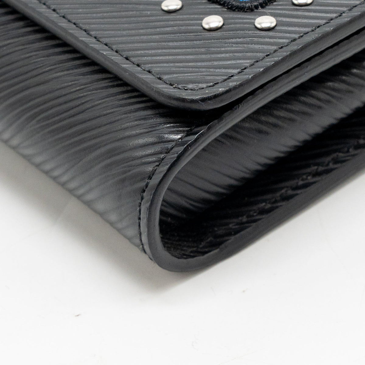 Louis Vuitton Twist Chain Wallet Limited Edition Patches EPI Black SHW