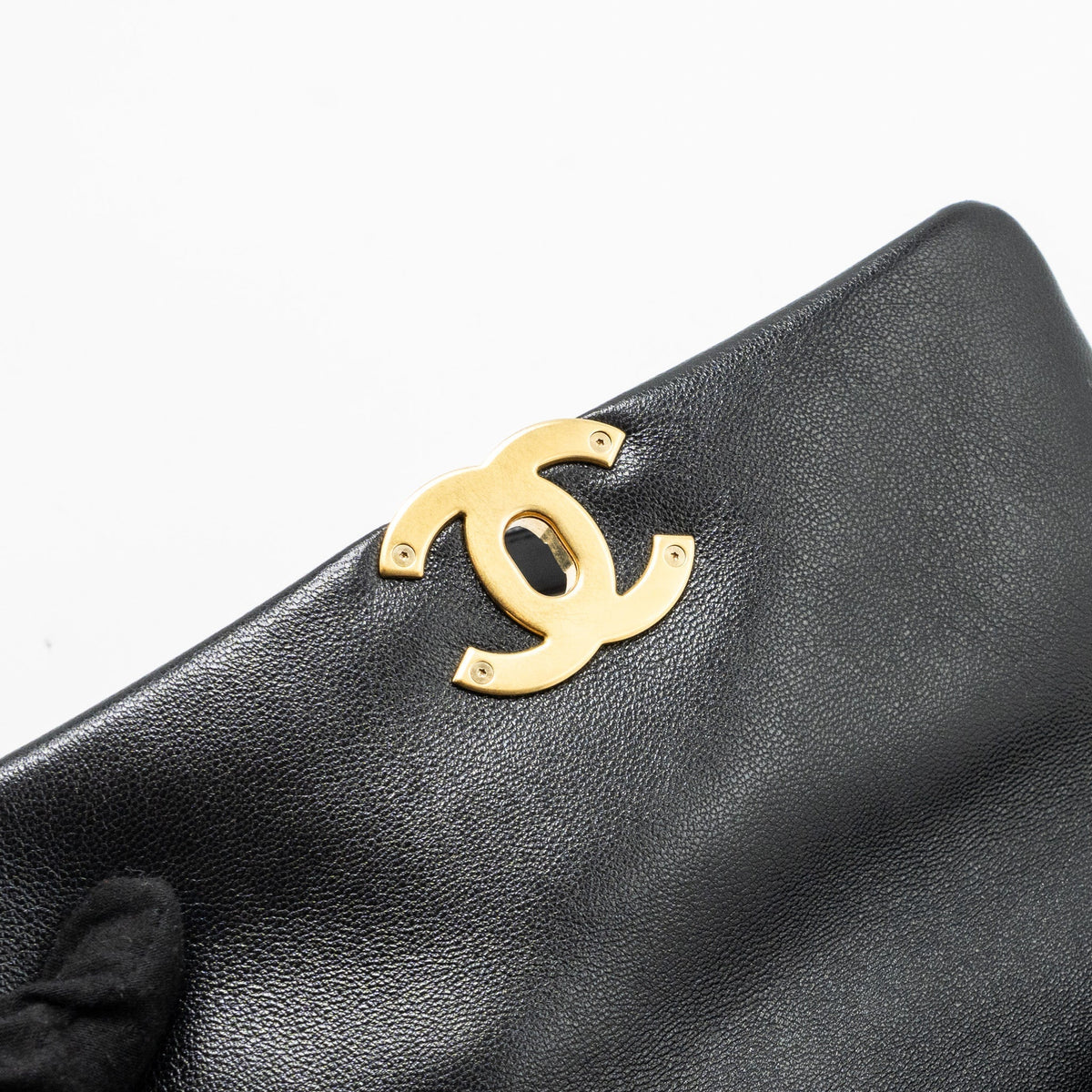 CHANEL SMALL 19 BAG GOATSKIN BLACK MULTICOLOUR HARDWARE