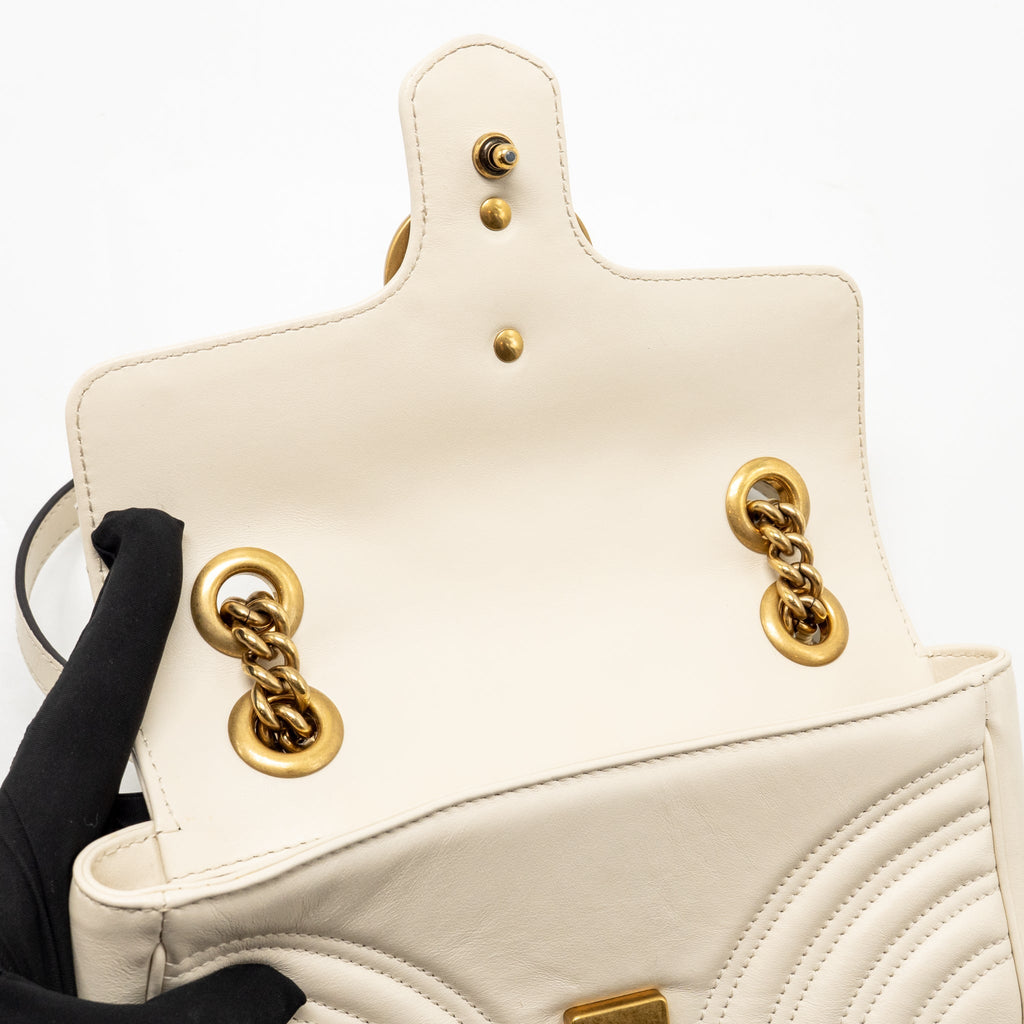 Gucci Small Marmont Shoulder Bag Matelassé chevron leather White GHW