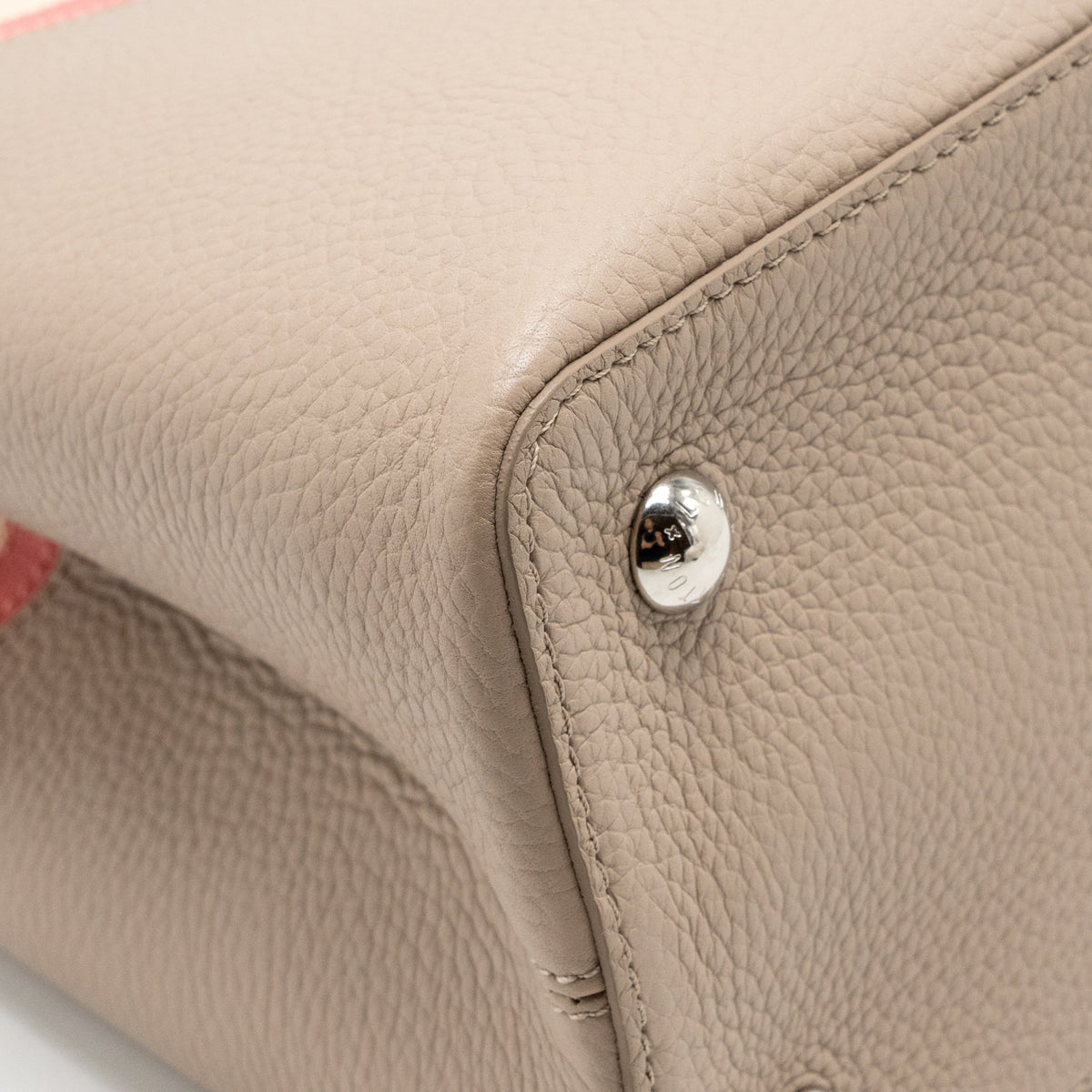 Louis Vuitton Capucines MM Taurillon Leather Multicolour SHW
