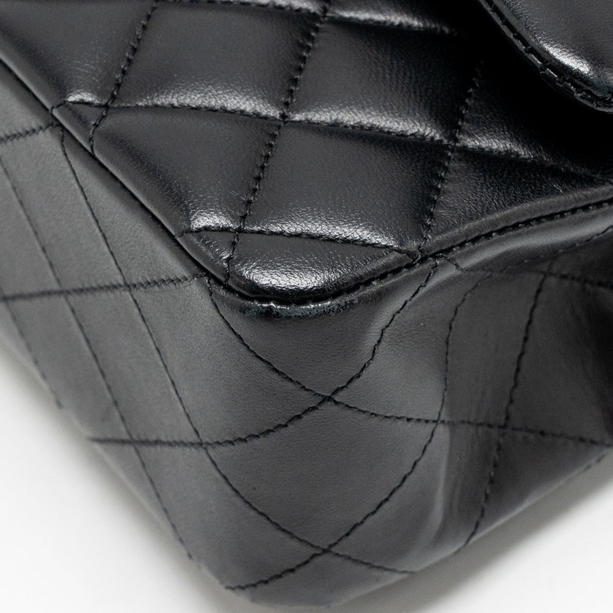 CHANEL MEDIUM CLASSIC DOUBLE FLAP BAG LAMBSKIN BLACK SHW