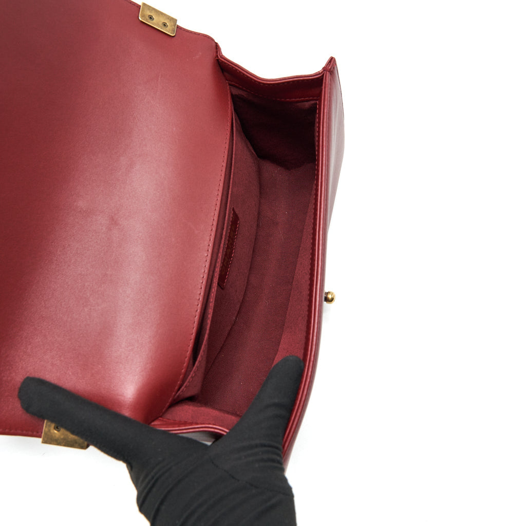 CHANEL MEDIUM BOY BAG LAMBSKIN BURGUNDY GHW