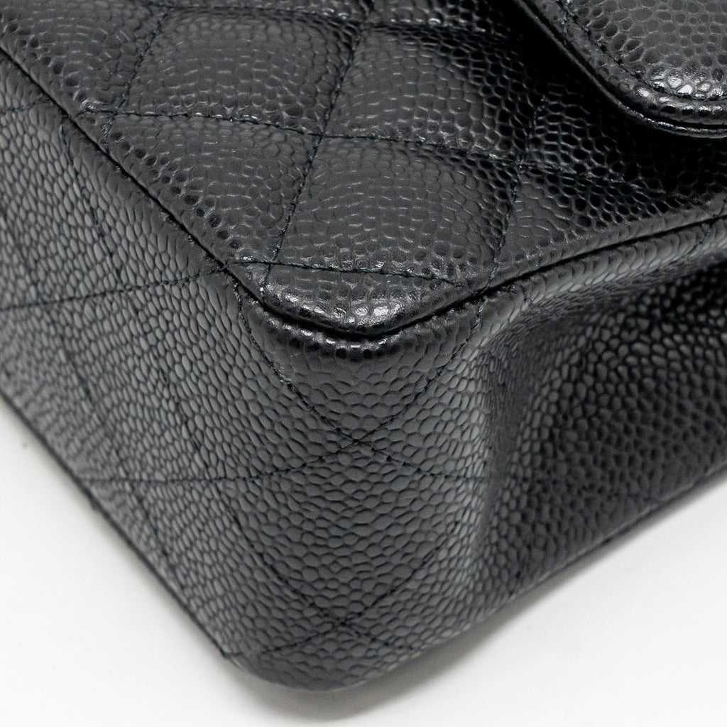 CHANEL MEDIUM CLASSIC DOUBLE FLAP BAG CAVIAR BLACK GHW (MICROCHIP)