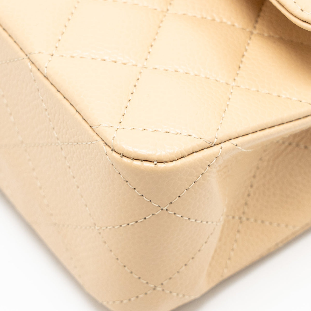 CHANEL MEDIUM CLASSIC DOUBLE FLAP BAG CAVIAR BEIGE GHW (MICROCHIP)