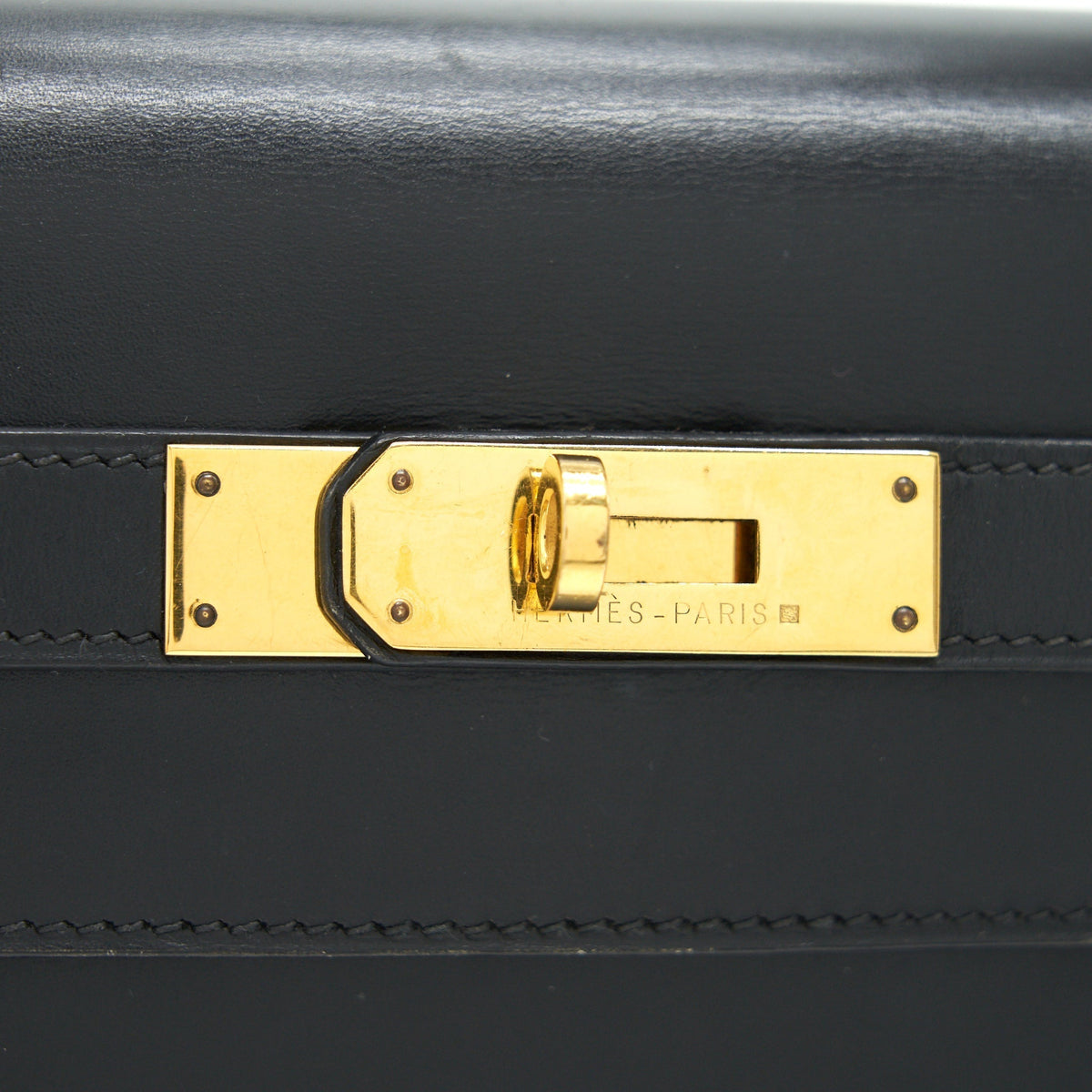 HERMES VINTAGE KELLY 32 BOX LEATHER BLACK GHW (STRAP MISSING)