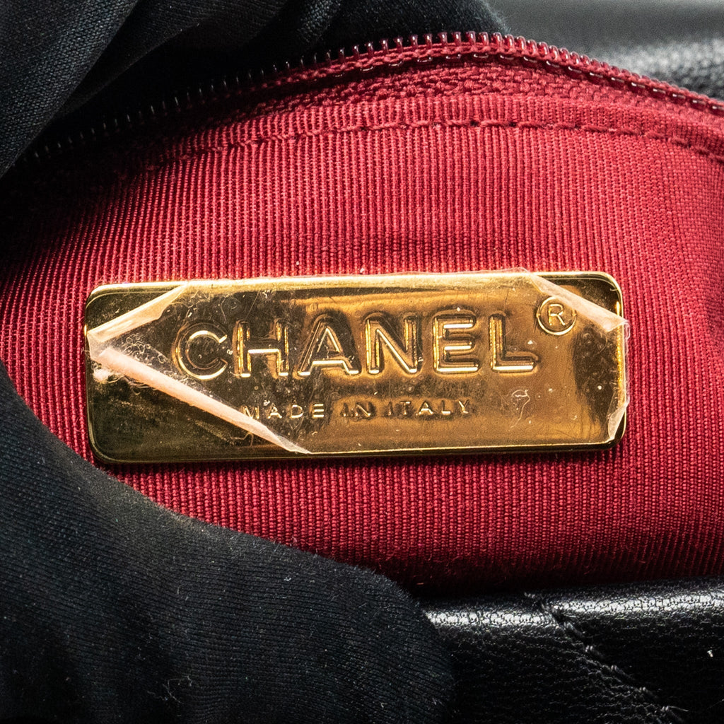 CHANEL SMALL 19 BAG GOATSKIN BLACK MULTICOLOUR HARDWARE