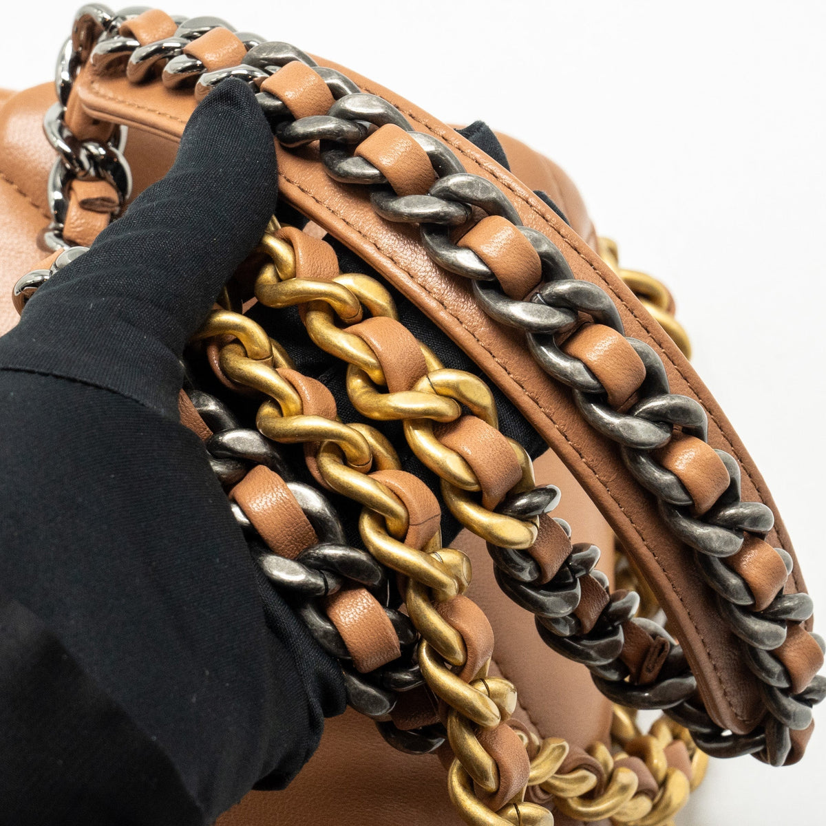 CHANEL SMALL 19 BAG LAMBSKIN CARAMEL MULTICOLOUR HARDWARE (MICROCHIP)