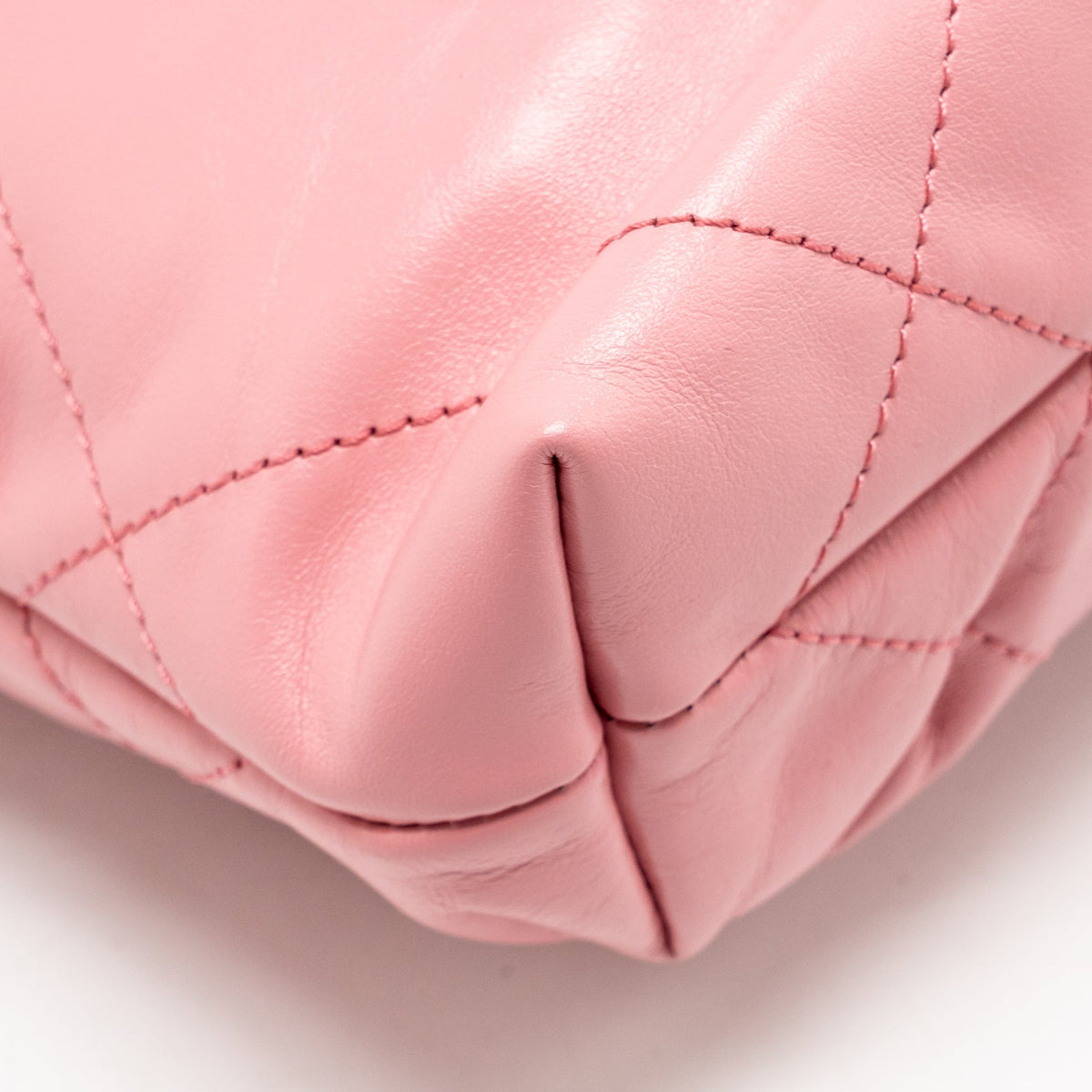 Chanel MINI 22 BAG SHINY CALFSKIN Pink SHW (Microchip)