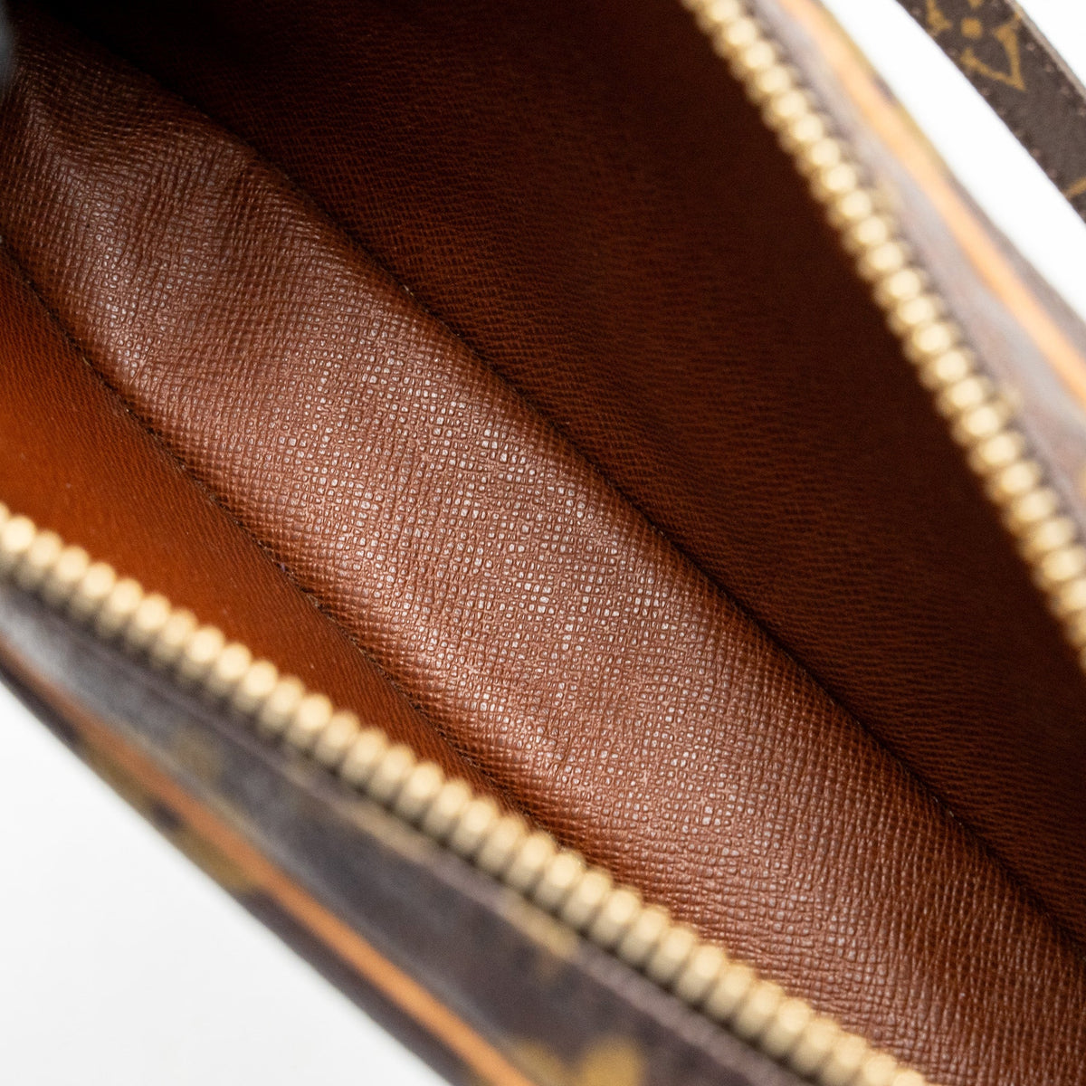 Louis Vuitton vintage pochette Marly Bandouliere monogram canvas GHW