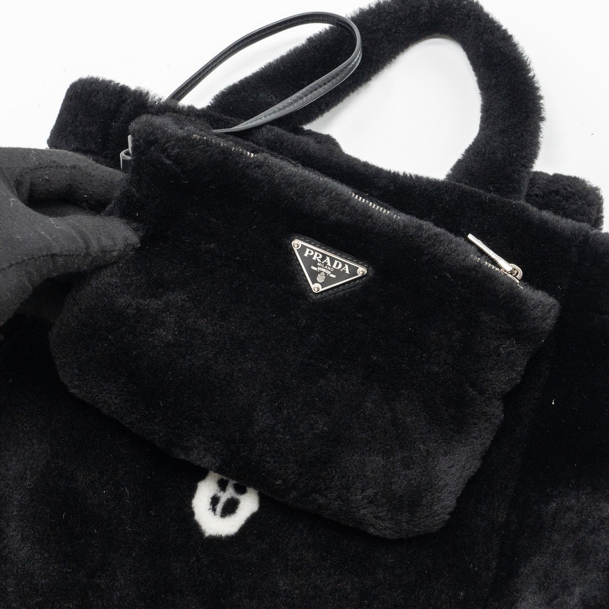 PRADA MEDIUM TOTE BAG SHEARLING BLACK SHW