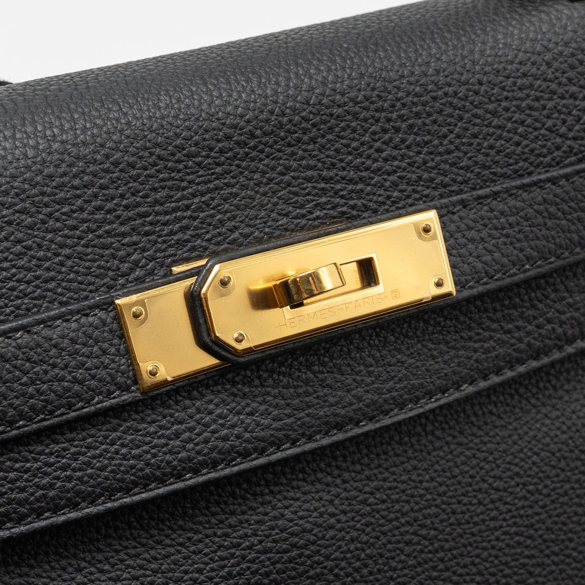 Hermes Kelly 28 Togo Black GHW