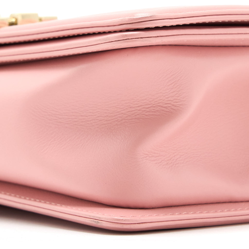CHANEL MEDIUM BOY BAG CALFSKIN PINK LGHW