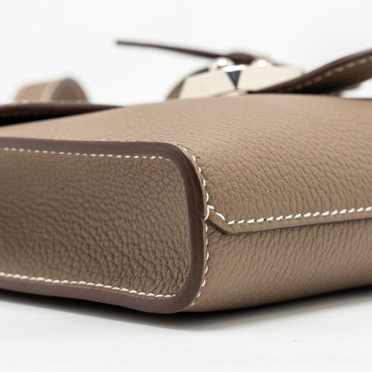 Hermes Sac A Depeches 21 Bag Togo Etoupe SHW