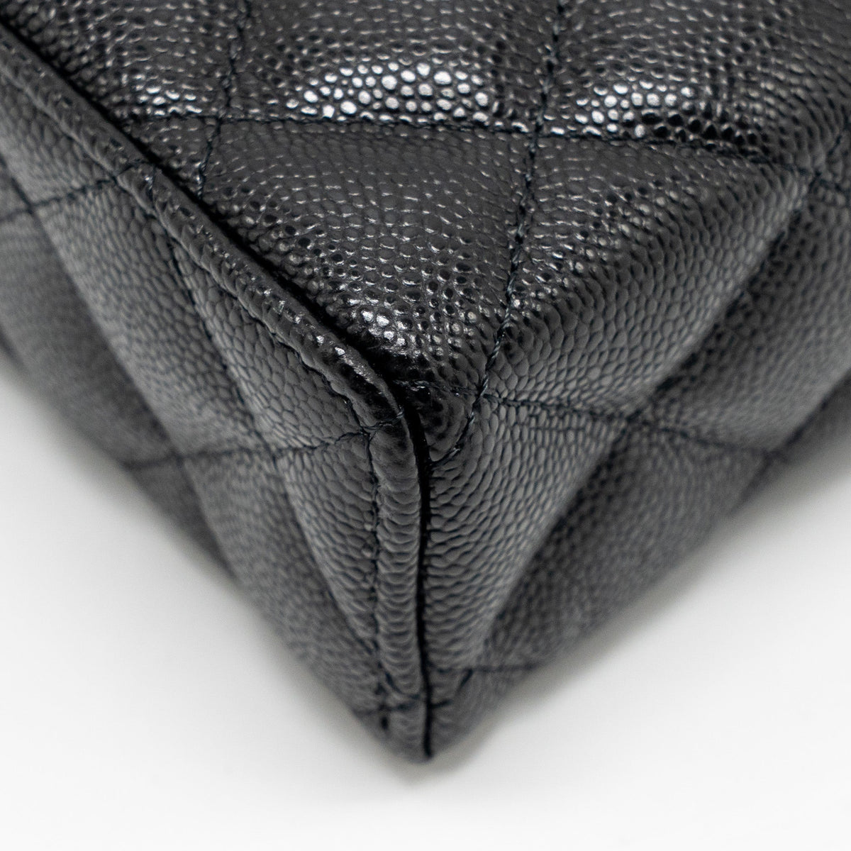 CHANEL 25P CC TOP HANDLE VANITY BAG CAVIAR BLACK LGHW (MICROCHIP)