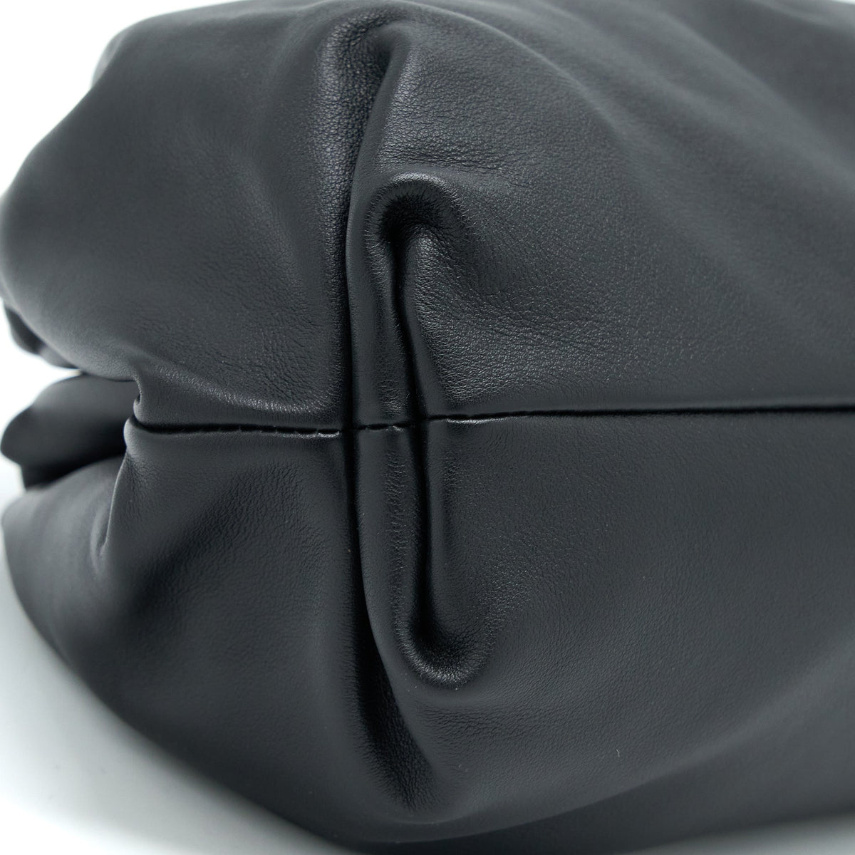 BOTTEGA VENETA TEEN POUCH CALFSKIN BLACK