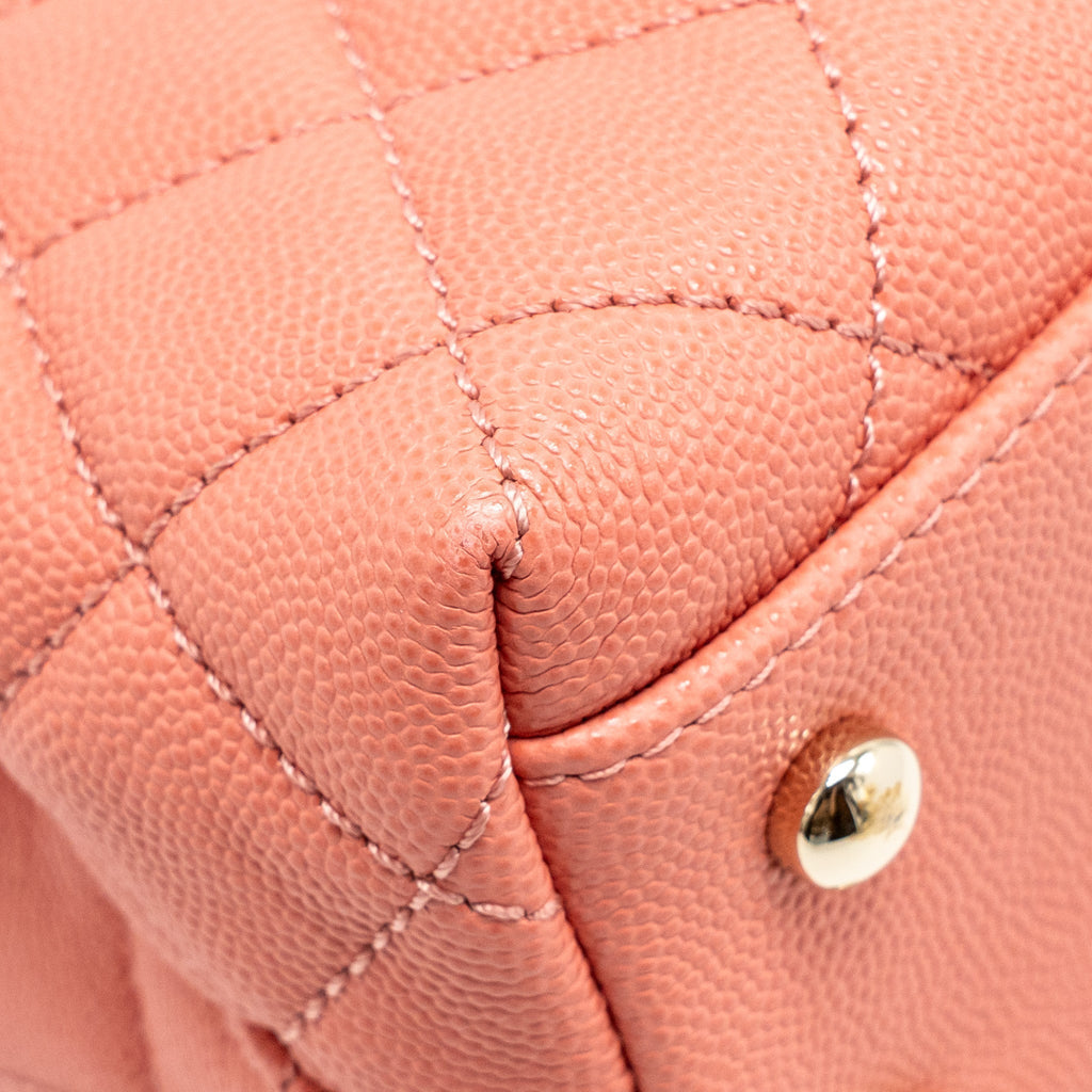 CHANEL SMALL COCO HANDLE CAVIAR PINK LGHW (MICROCHIP)
