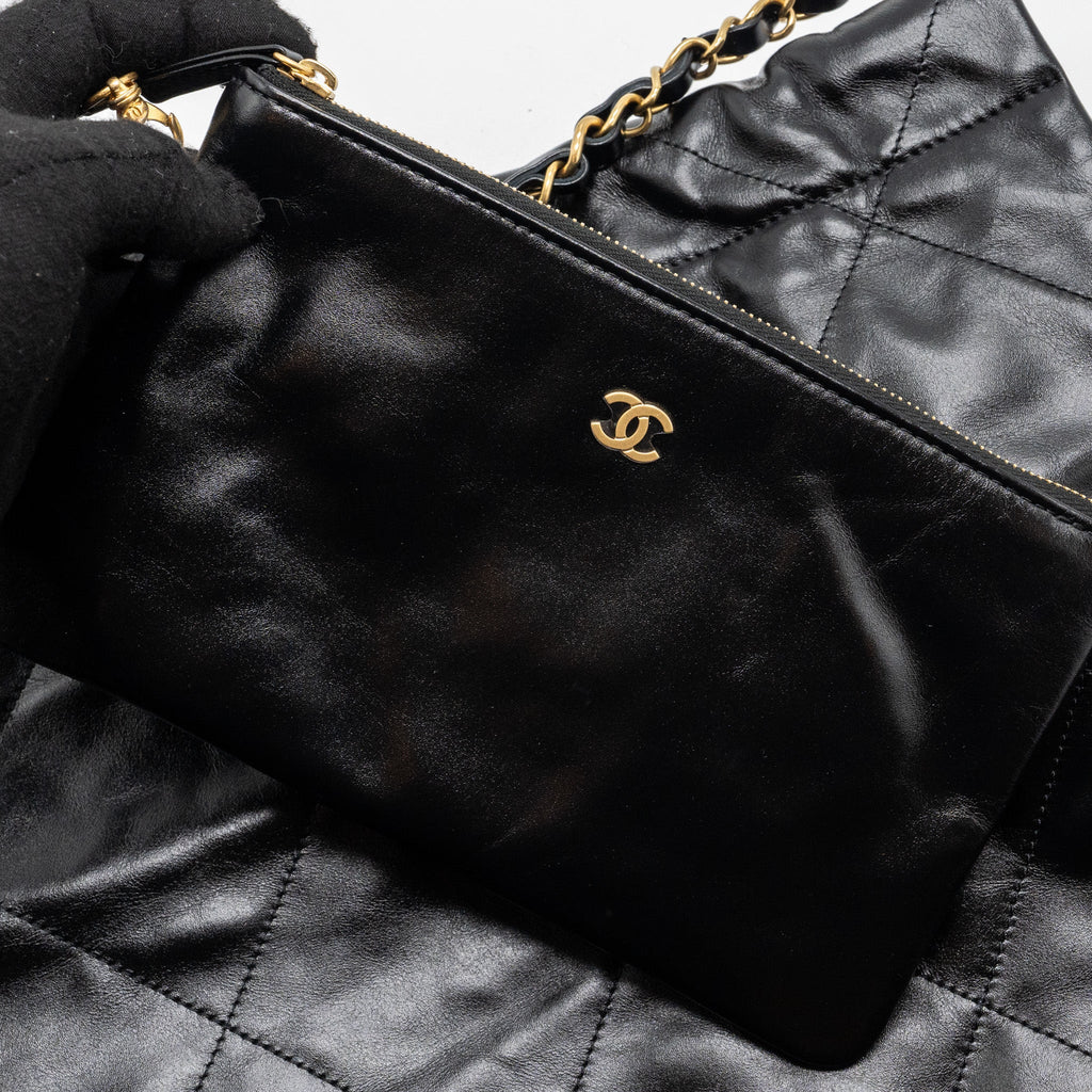CHANEL MEDIUM 22 BAG GOLD LETTER SHINY CALFSKIN BLACK GHW(MICROCHIP)