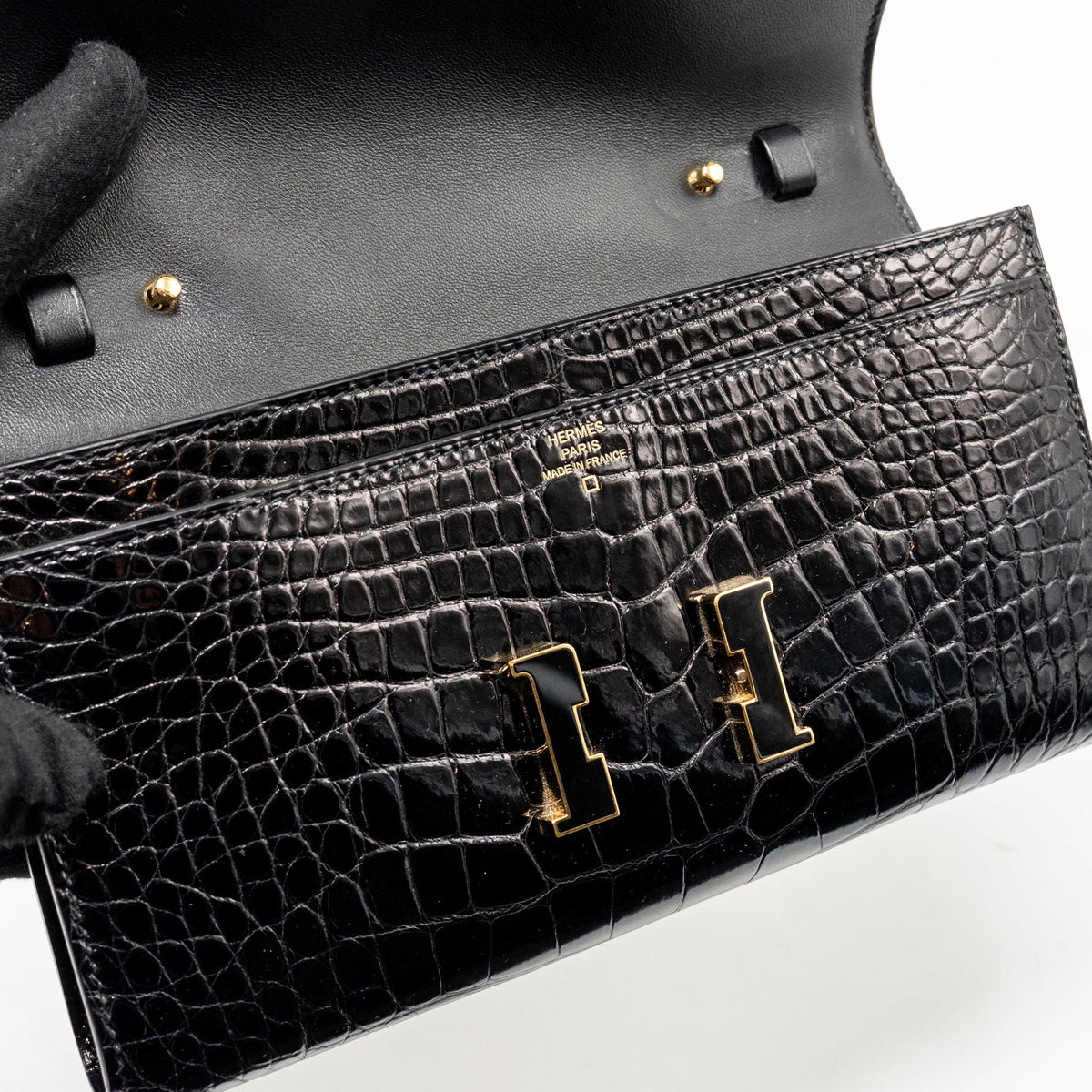HERMES Constance To Go Alligator Mississippiensis Black with black Hardware