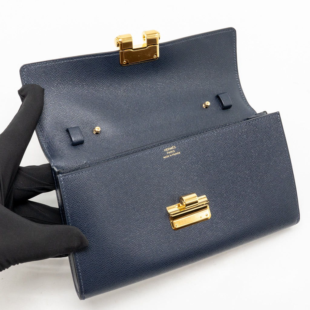 HERMES Charniere to go pouch Madame Blue Nuit GHW