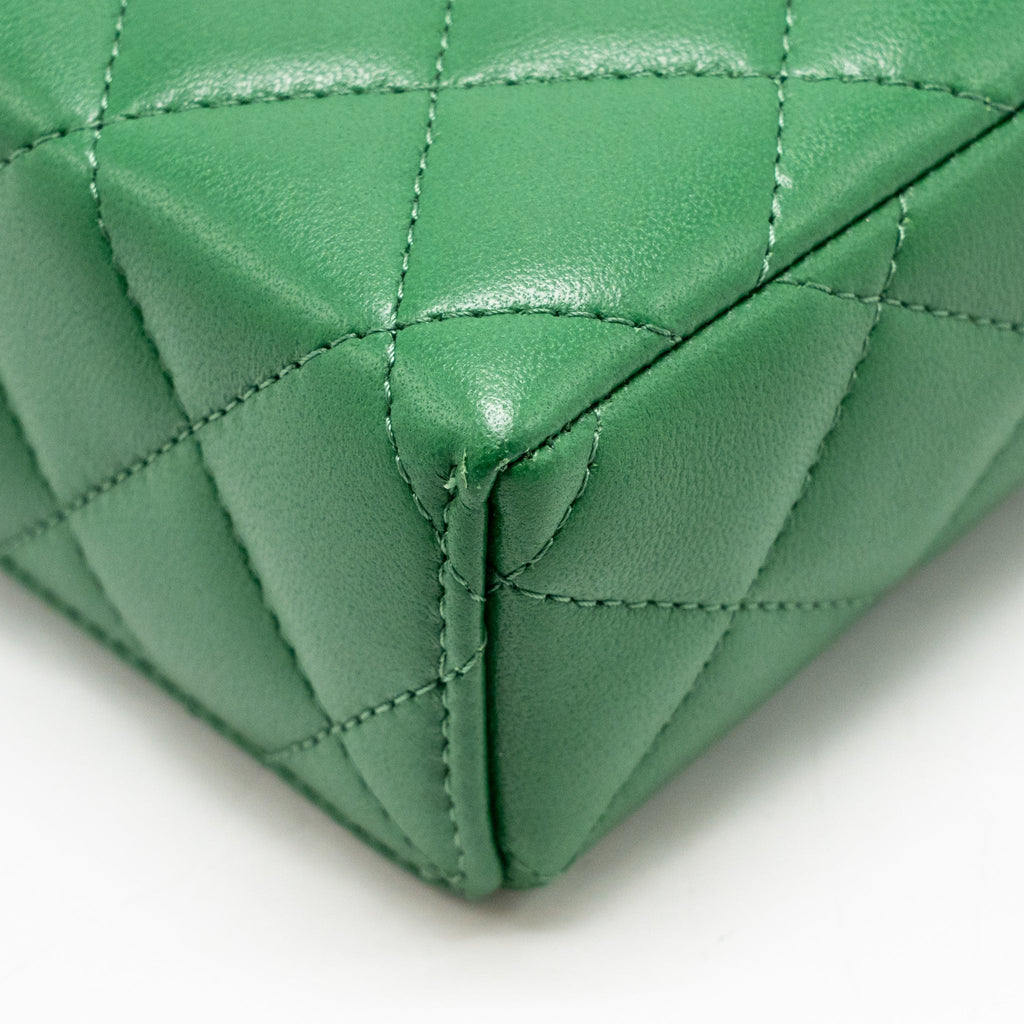 Chanel Top Handle Long Vanity Case with Chain Lambskin Green LGHW (Microchip)