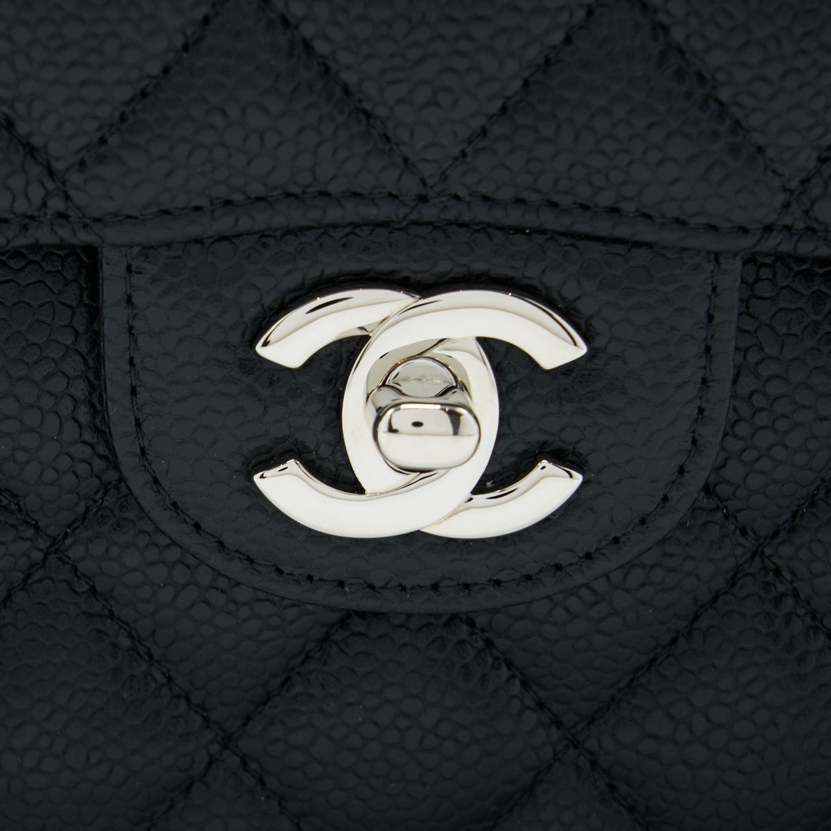 CHANEL SMALL CLASSIC FLAP BAG CAVIAR BLACK SHW(MICROCHIP)