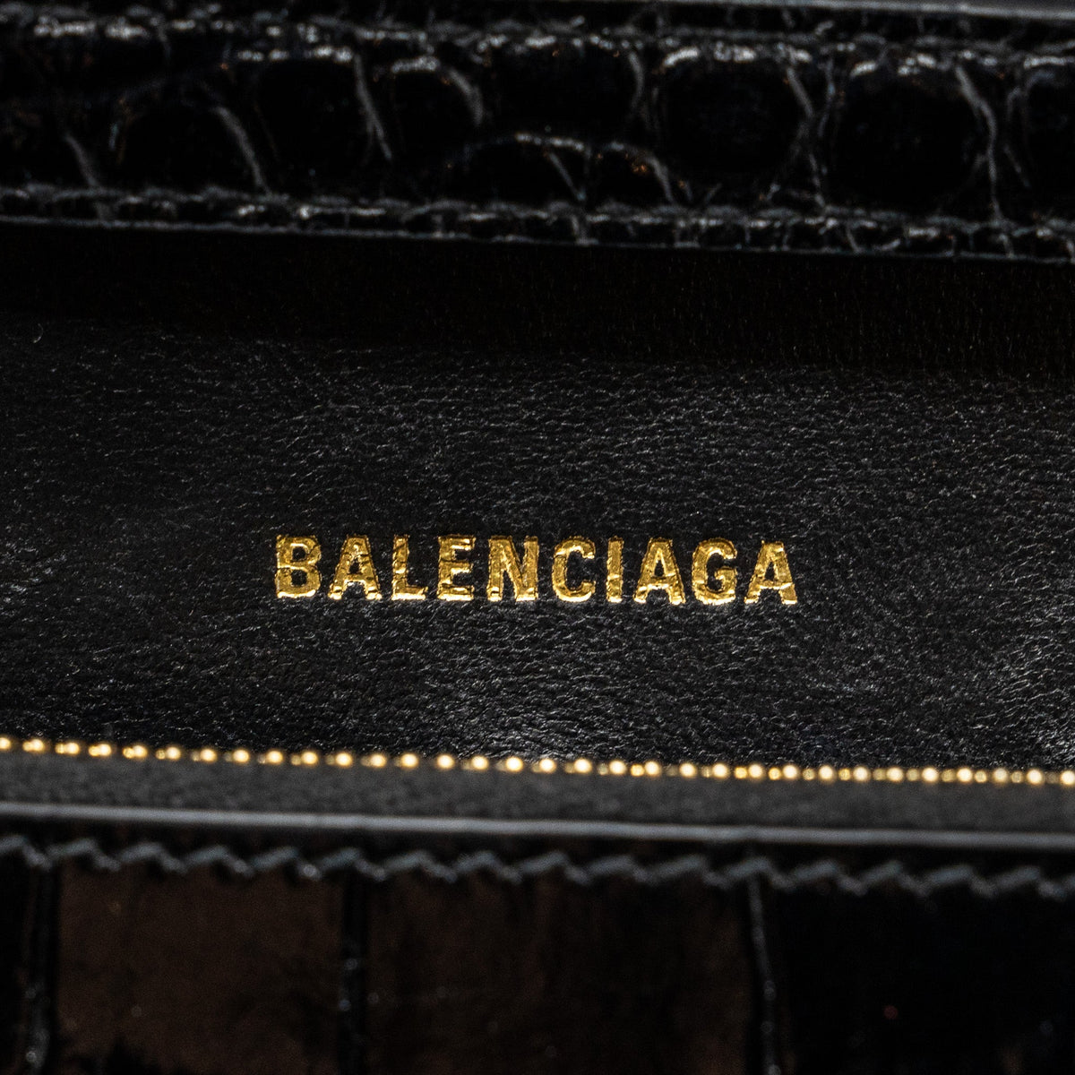 BALENCIAGA HOURGLASS WALLET ON CHAIN CROC EMBOSSED CALFSKIN BLACK GHW
