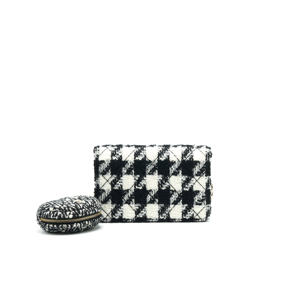 CHANEL HOUNDSTOOTH TWEED WALLET ON CHAIN BLACK/ WHITE
