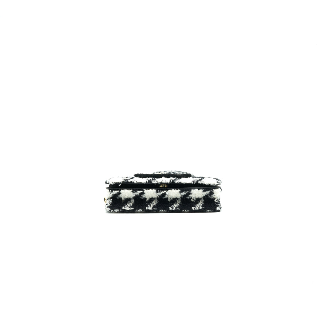 CHANEL HOUNDSTOOTH TWEED WALLET ON CHAIN BLACK/ WHITE