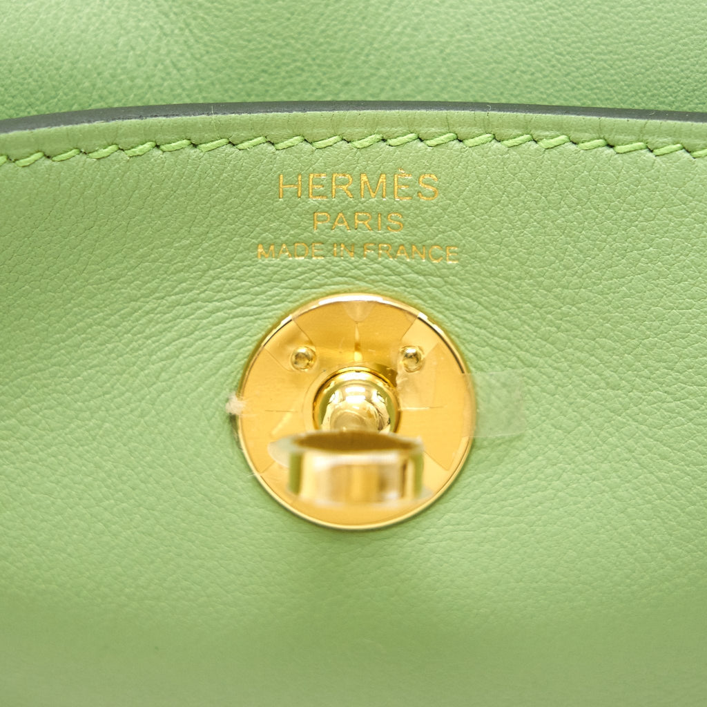 Hermes mini Lindy Vert criquet GHW Swift leather