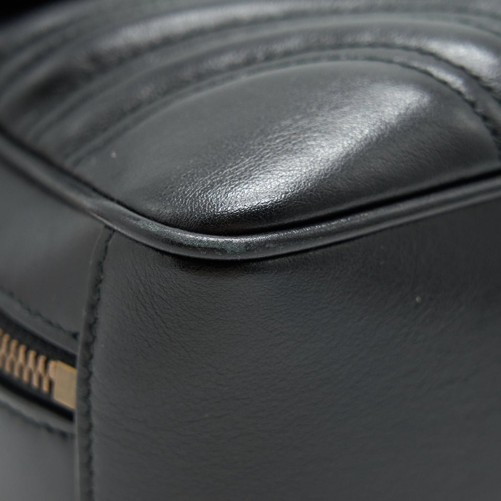 GUCCI GG MARMONT MATELASSÉ SHOULDER BAG BLACK